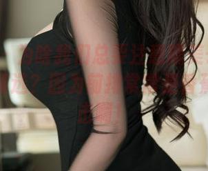 魅妍社 – 为啥我们总要注意糯美子Mini比基尼精选？因为前排常常是香蕉船在出击啊！