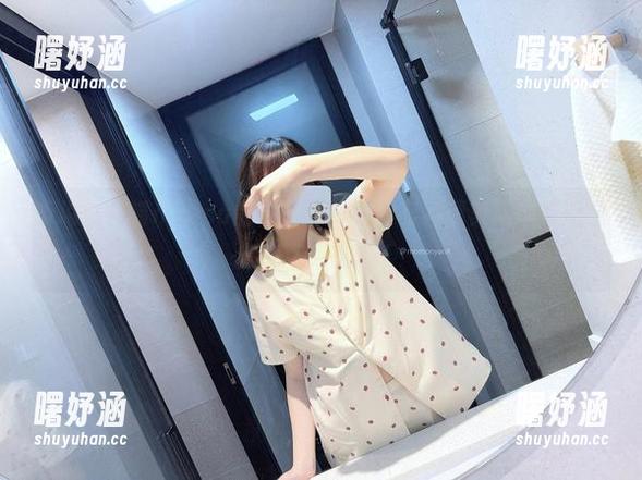 听说魔物喵nigisa的夏日牛仔系列有高清美图，真想立刻打包带走啊！