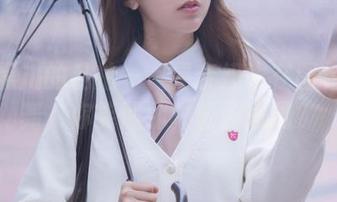 看！黑川的私拍——星奈奶牛在图包里跳舞，你能懂那种轻盈感吗？